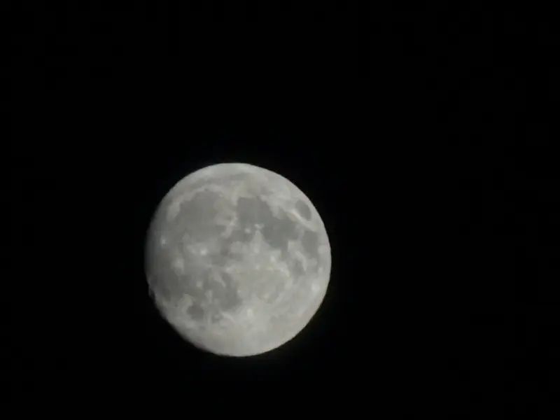 Mond 2