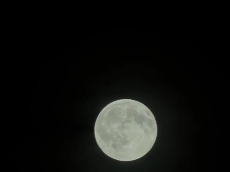 Mond 6